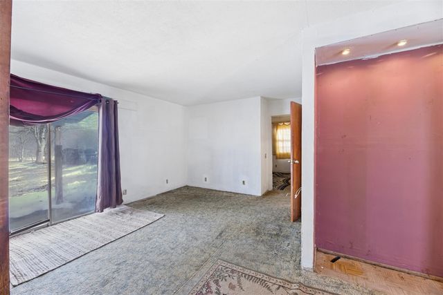 4812 Spring Creek Road, Three Oaks, MI 49128