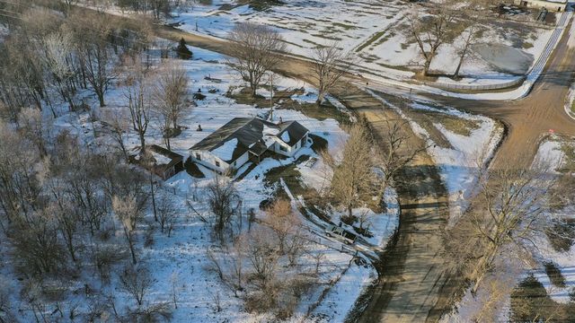 4812 Spring Creek Road, Three Oaks, MI 49128