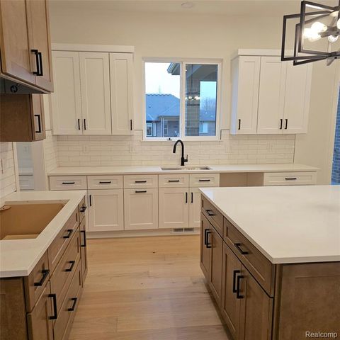 50147 Mustang Drive, Macomb, MI 48042