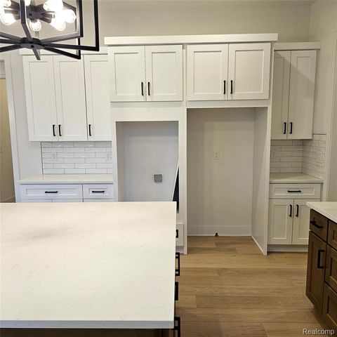 50147 Mustang Drive, Macomb, MI 48042
