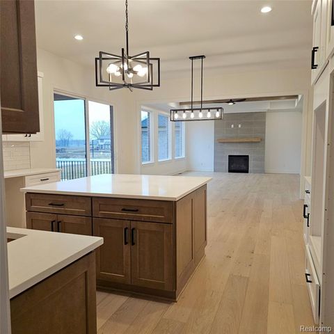 50147 Mustang Drive, Macomb, MI 48042