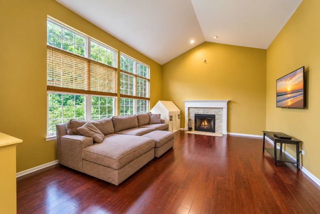 37103 N Bonnie Brae Road, Lake Villa, IL 60046