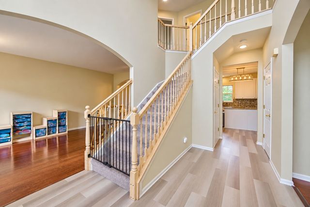 37103 N Bonnie Brae Road, Lake Villa, IL 60046