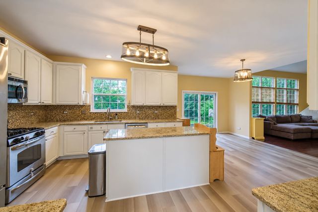 37103 N Bonnie Brae Road, Lake Villa, IL 60046