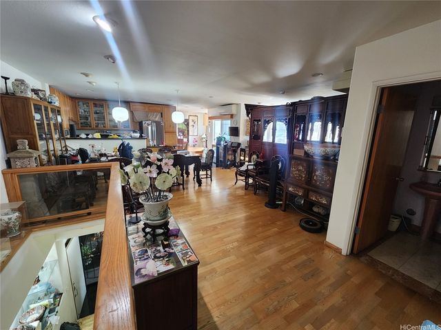 1631 Liliha Street, Honolulu, HI 96817