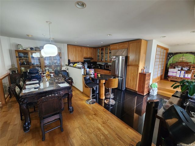 1631 Liliha Street, Honolulu, HI 96817