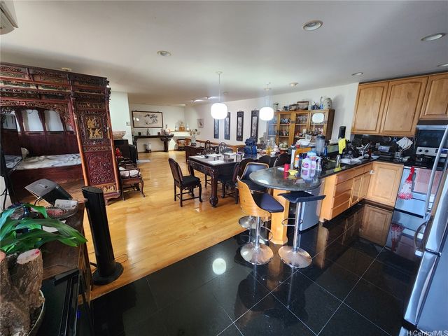 1631 Liliha Street, Honolulu, HI 96817