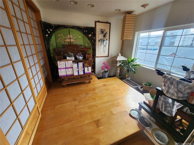 1631 Liliha Street, Honolulu, HI 96817