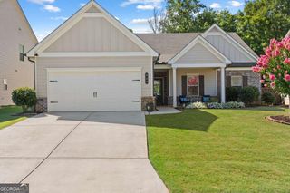 383 Brighton Park Circle, Hoschton, GA 30548