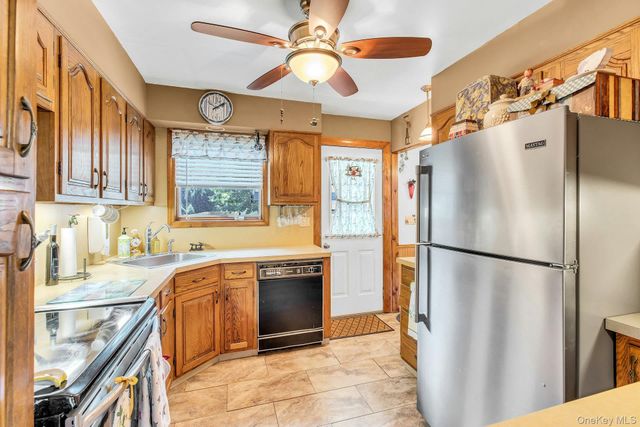 26 Betsy Drive, West Sayville, NY 11796