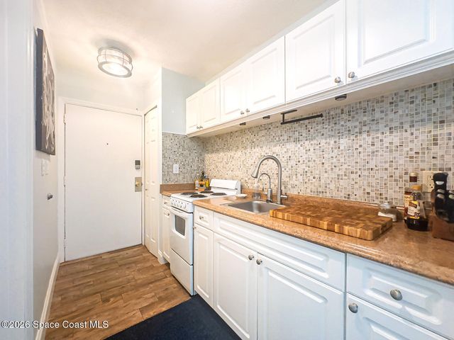 390 W Cocoa Beach Causeway 31-4, Cocoa Beach, FL 32931