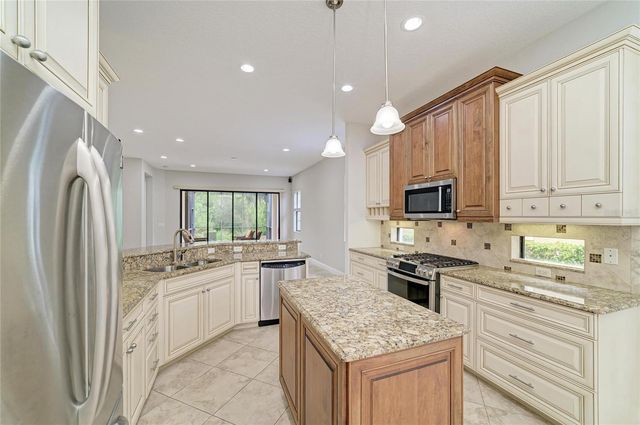 7361 WEXFORD COURT, Lakewood Ranch, FL 34202