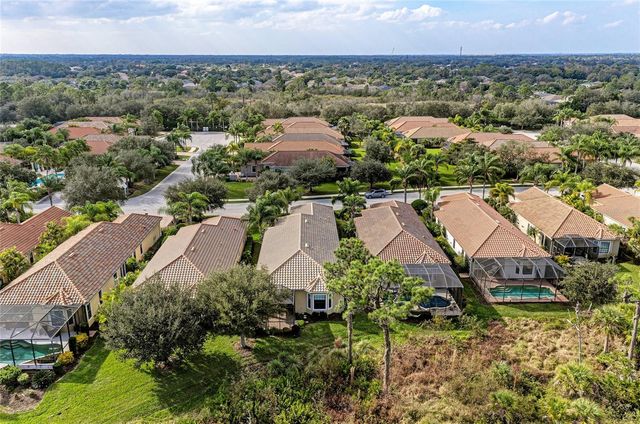 7361 WEXFORD COURT, Lakewood Ranch, FL 34202
