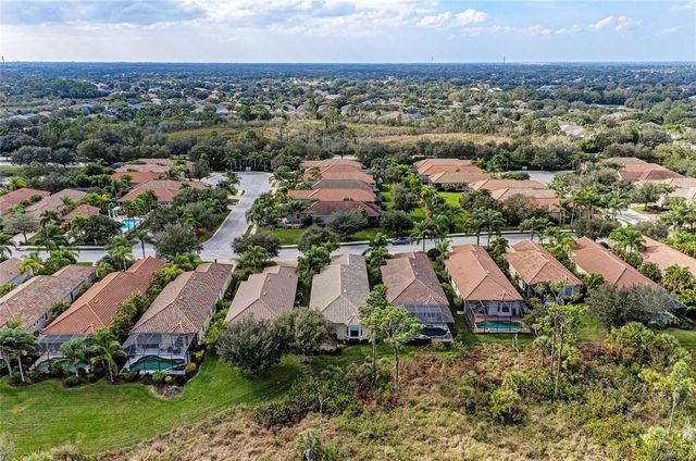 7361 WEXFORD COURT, Lakewood Ranch, FL 34202
