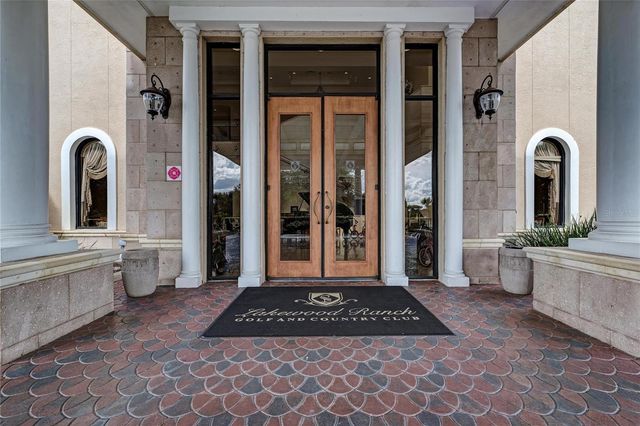 7361 WEXFORD COURT, Lakewood Ranch, FL 34202