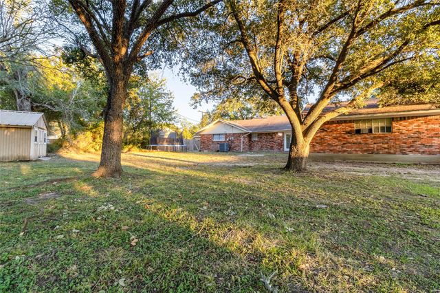1205 Felder Street, Navasota, TX 77868