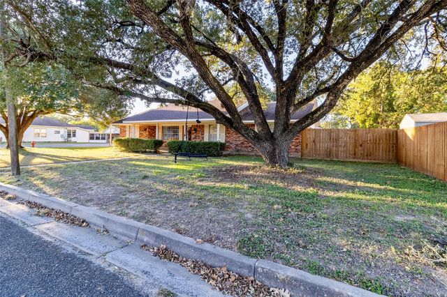 1205 Felder Street, Navasota, TX 77868