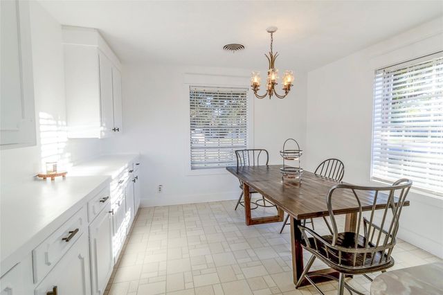 1205 Felder Street, Navasota, TX 77868