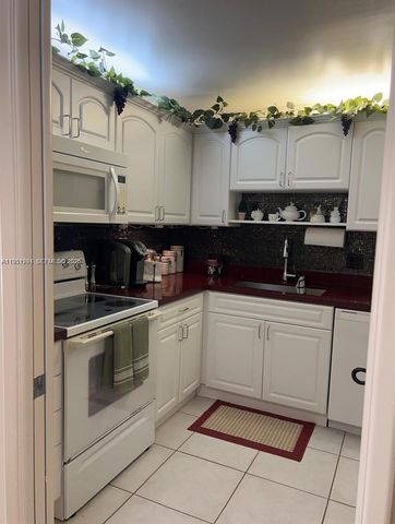 821 Cypress Boulevard 312, Pompano Beach, FL 33069