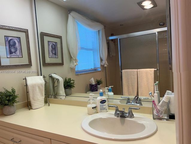 821 Cypress Boulevard 312, Pompano Beach, FL 33069