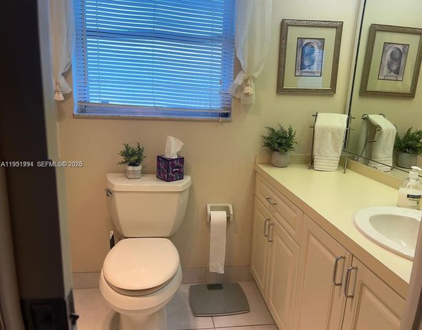 821 Cypress Boulevard 312, Pompano Beach, FL 33069