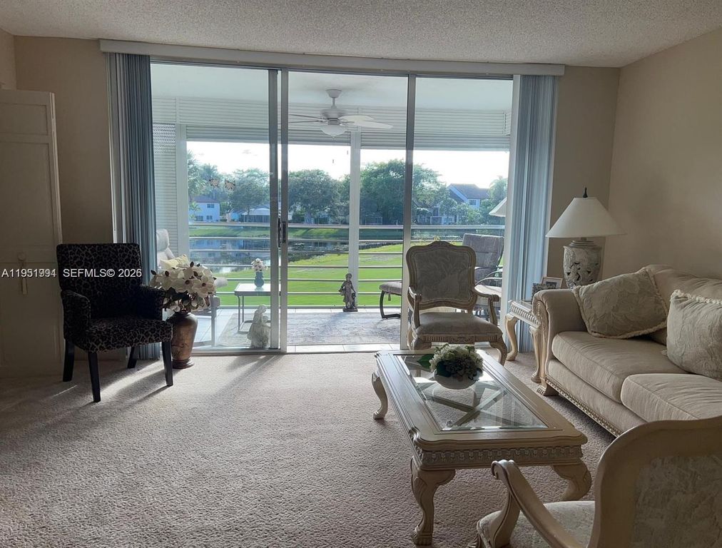 821 Cypress Boulevard 312, Pompano Beach, FL 33069