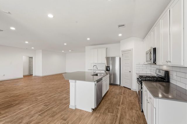 7119 Sunbreeze Lane, Rosenberg, TX 77469