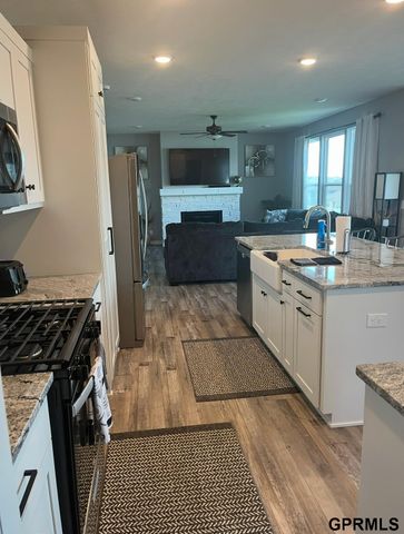 11508 Slayton Street, Papillion, NE 68046