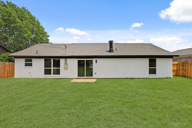 6210 Maple Springs Drive, Arlington, TX 76001