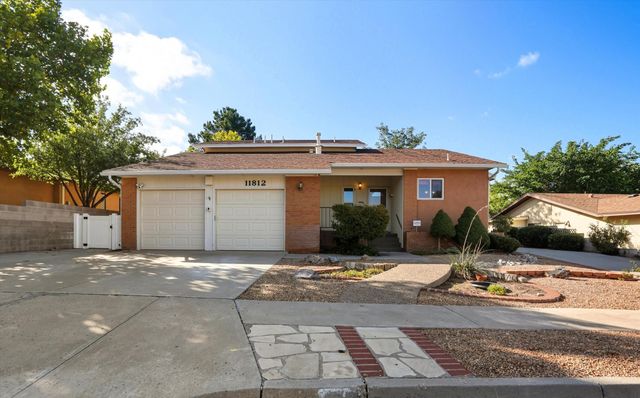 11812 Arroyo De Vista NE, Albuquerque, NM 87111