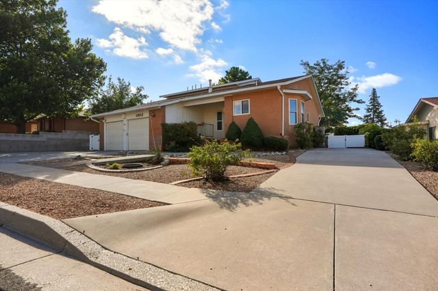 11812 Arroyo De Vista NE, Albuquerque, NM 87111