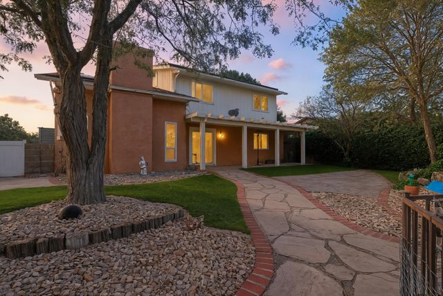 11812 Arroyo De Vista NE, Albuquerque, NM 87111