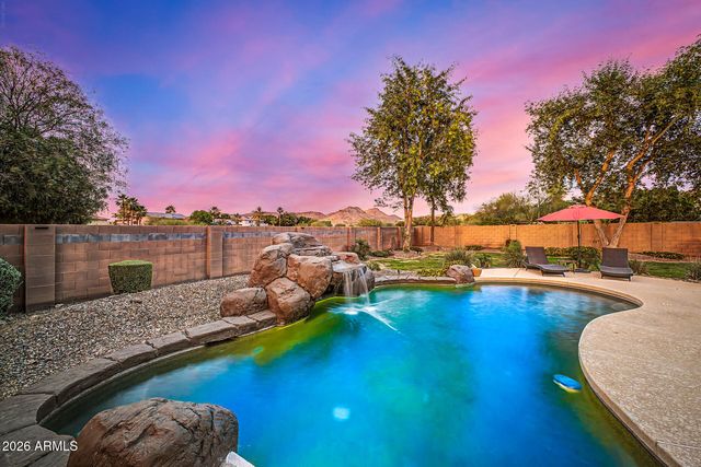 9564 W BENT TREE Drive, Peoria, AZ 85383