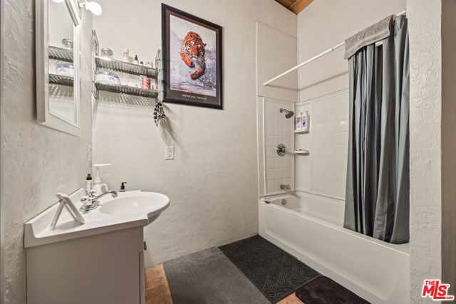 9025 Camp Rock Road, Lucerne Valley, CA 92356