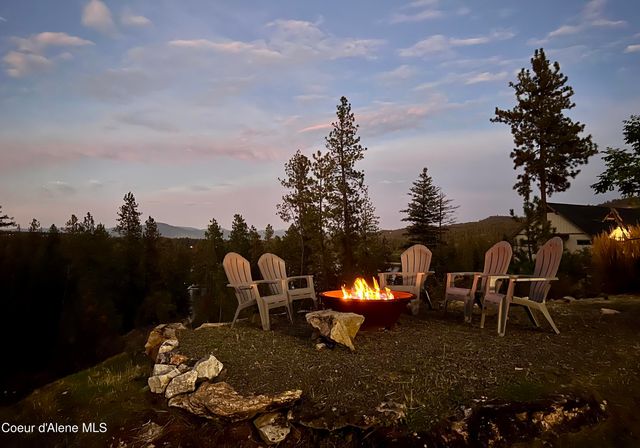 10537 W GENESEE CT, Post Falls, ID 83854