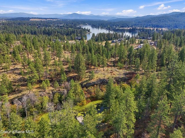 10537 W GENESEE CT, Post Falls, ID 83854