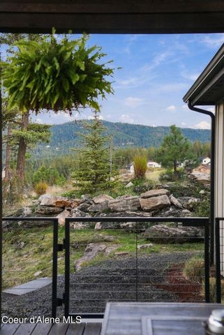 10537 W GENESEE CT, Post Falls, ID 83854