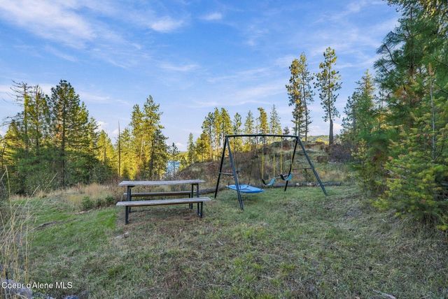 10537 W GENESEE CT, Post Falls, ID 83854