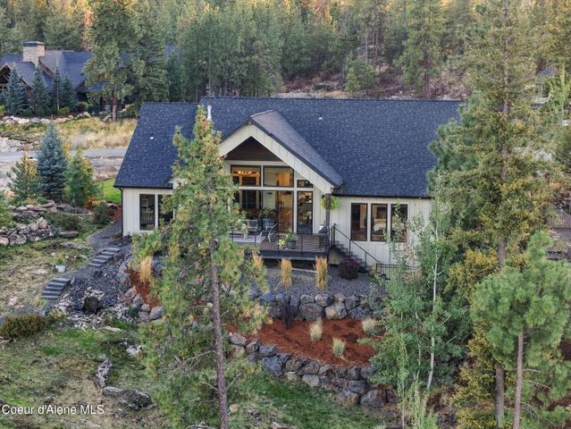 10537 W GENESEE CT, Post Falls, ID 83854