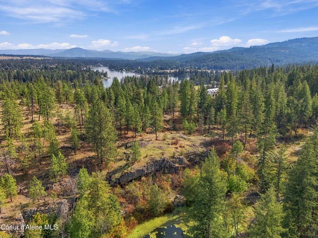 10537 W GENESEE CT, Post Falls, ID 83854