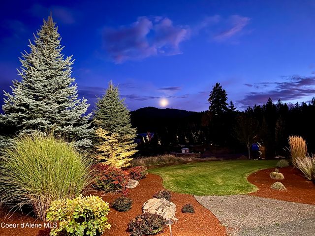 10537 W GENESEE CT, Post Falls, ID 83854