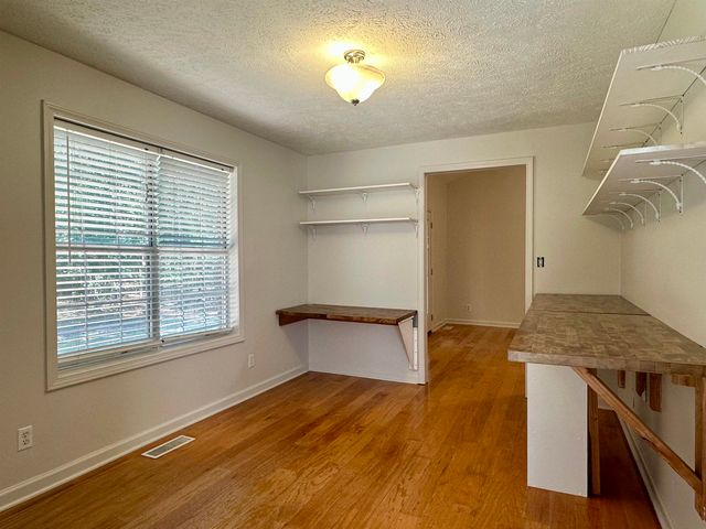 130 GLEN DR, Selmer, TN 38375