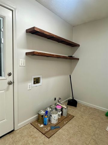 130 GLEN DR, Selmer, TN 38375