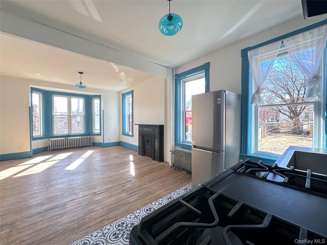 23 Dubois Street 4, Newburgh, NY 12550