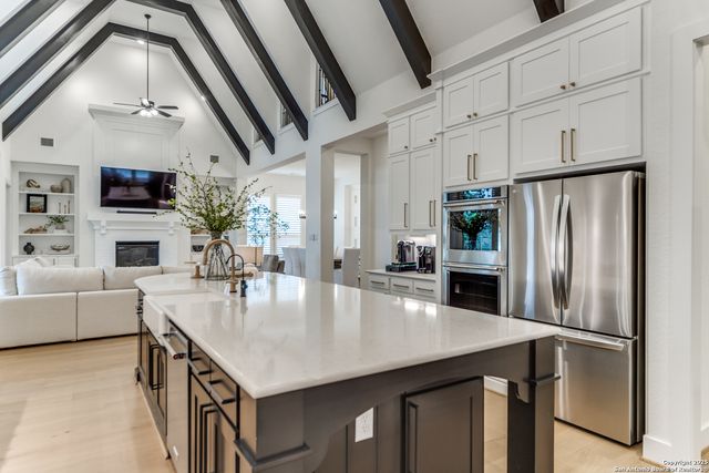 10003 Ellenora, Boerne, TX 78006