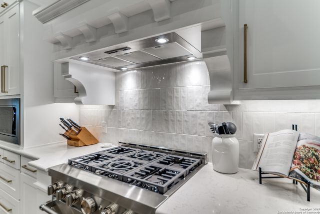 10003 Ellenora, Boerne, TX 78006