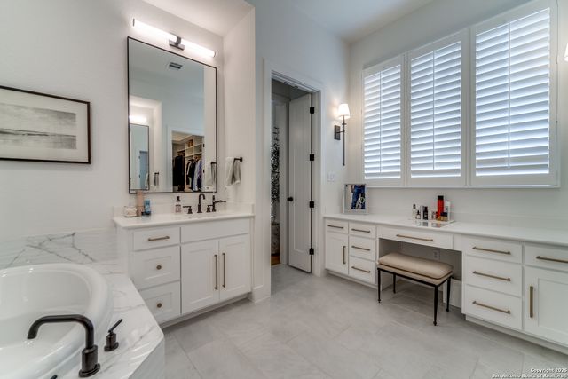 10003 Ellenora, Boerne, TX 78006