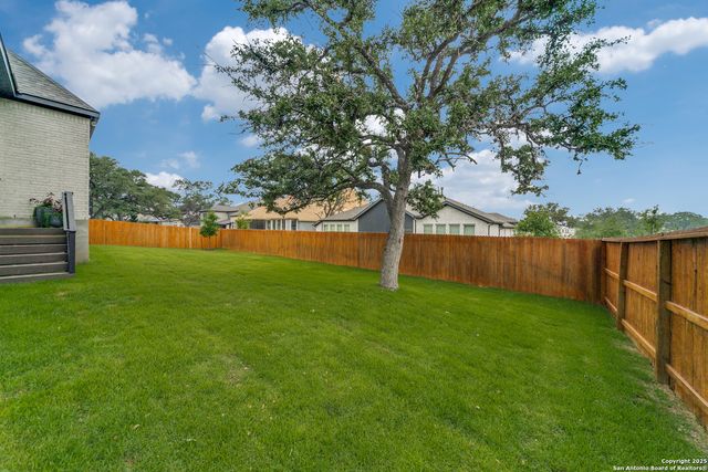 10003 Ellenora, Boerne, TX 78006