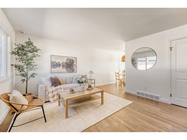 1529 S Nucla St, Aurora, CO 80017