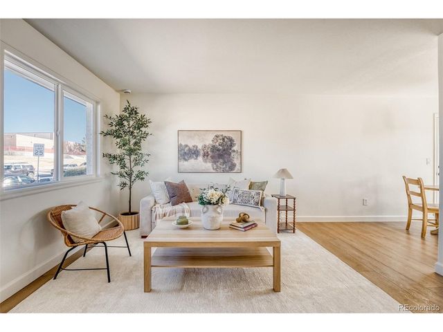 1529 S Nucla St, Aurora, CO 80017